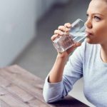 Sự thật về tin đồn uống nước có thể giảm được cân